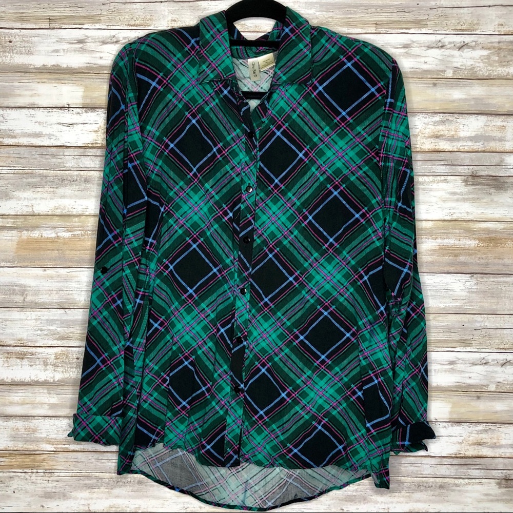 Button down long sleeve blouse • XL